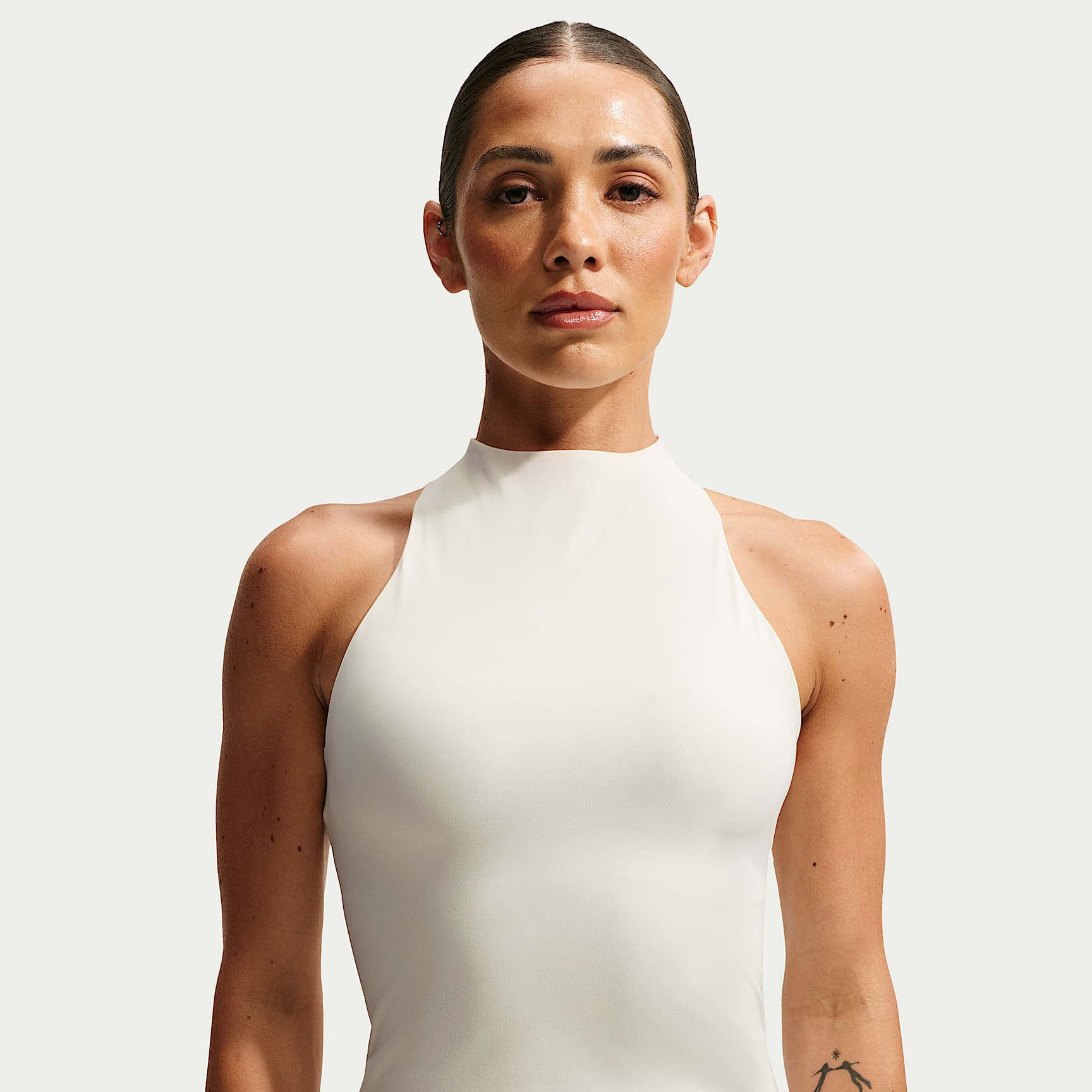 NikeSKIMS Matte Women's Mock-Neck Racerback Tank Top. Nike.com